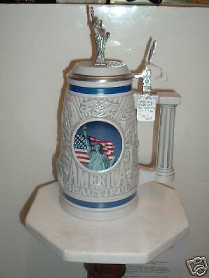 AVON 1998 AMERICA THE BEAUTIFUL STEIN WITH BOX  