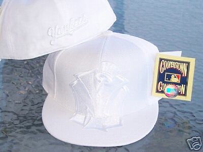 New York Yankees hat White Large Logo Fitted 7 1/4  
