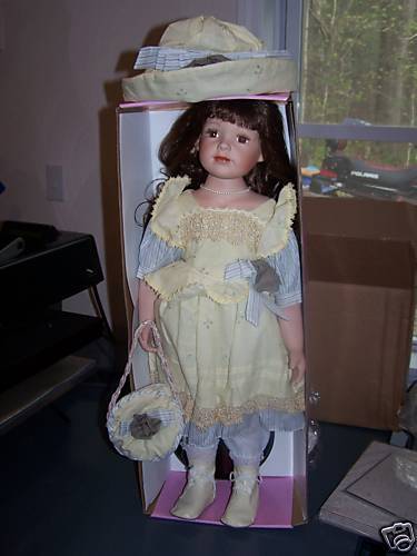 BUY 3 GET THIS ONE FREE PORCELAIN DOLLS.  acd  