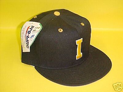 NEW PRO LINE IOWA HAWKEYES FITTED HAT / CAP  